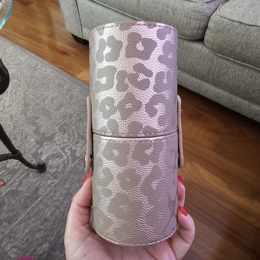 Hollis Travel Makeup Brush Case